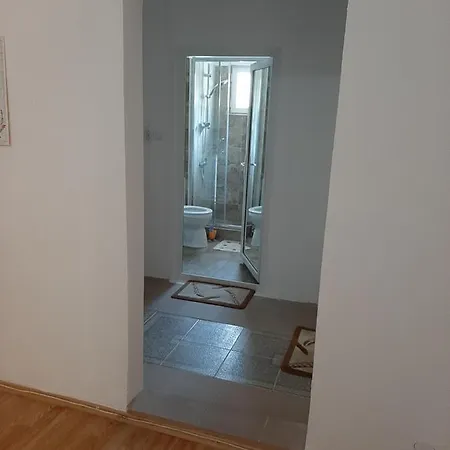 Gabi Костинешти